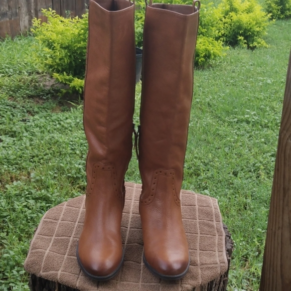 Sam Edelman Shoes - BOOTS Sam Edelman size 8
